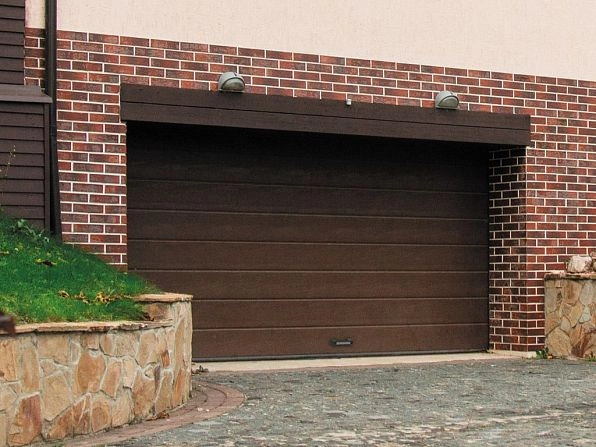 Секционные ворота 2500х2200 мм коричнево-красные DoorHan rsd02, ussuriysk.doorhan.ru